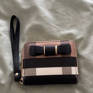 Elegant Black and Brown Women's Wristlet